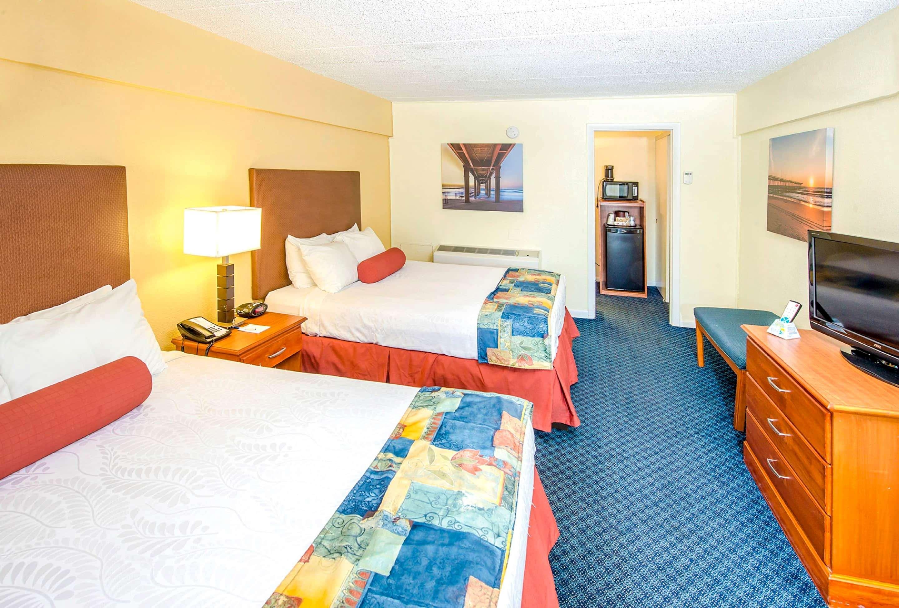 Ramada By Wyndham Virginia Beach Exterior foto